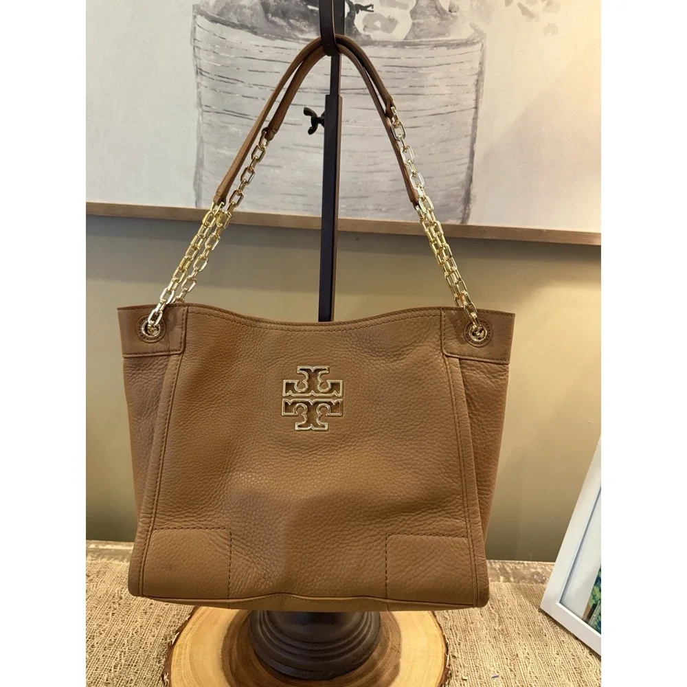 Tory Burch Britten Bark Tan Pebbled Leather Small Slouchy Chain Tote Bag 445$